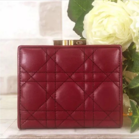 Lady Dior Cannage Kiss Lock Wallet EUC - Picture 1 of 8
